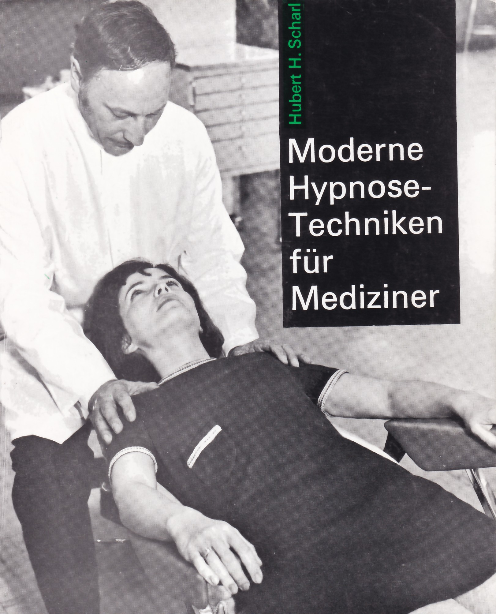 Hubert Scharl bei der praktischen Hypnosearbeit